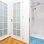 Apartman Royal Route For 10 People By Bookinghost Varsó