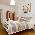 Apartman Royal Route For 10 People By Bookinghost