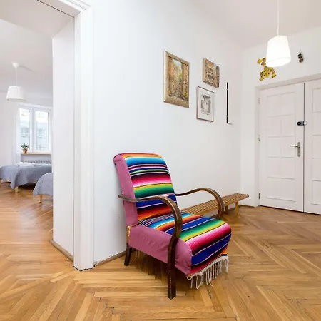 Appartamento Royal Route For 10 People By Bookinghost