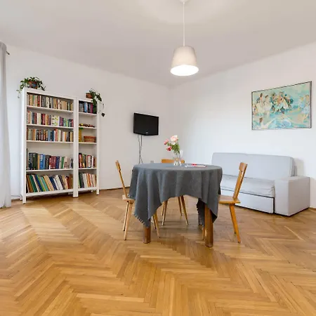 Royal Route For 10 People By Bookinghost Varsavia