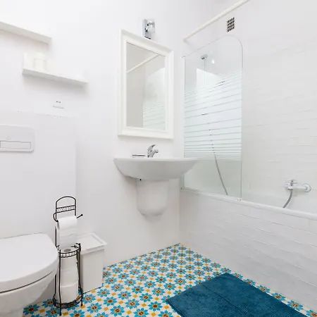 Royal Route For 10 People By Bookinghost *