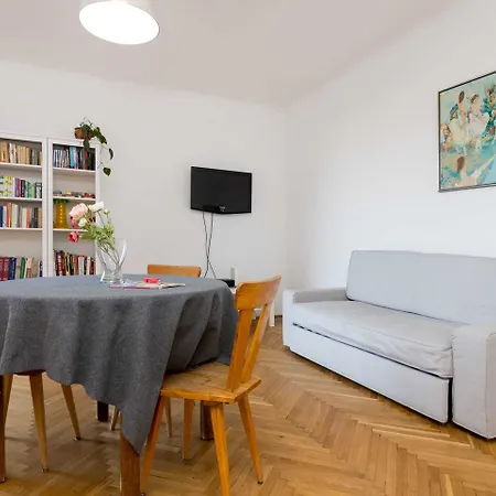 Royal Route For 10 People By Bookinghost Appartement Varsovie