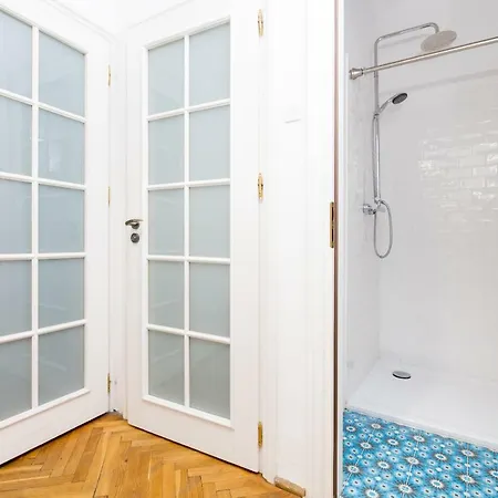 Daire Royal Route For 10 People By Bookinghost Varşova