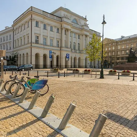 Royal Route For 10 People Apartment