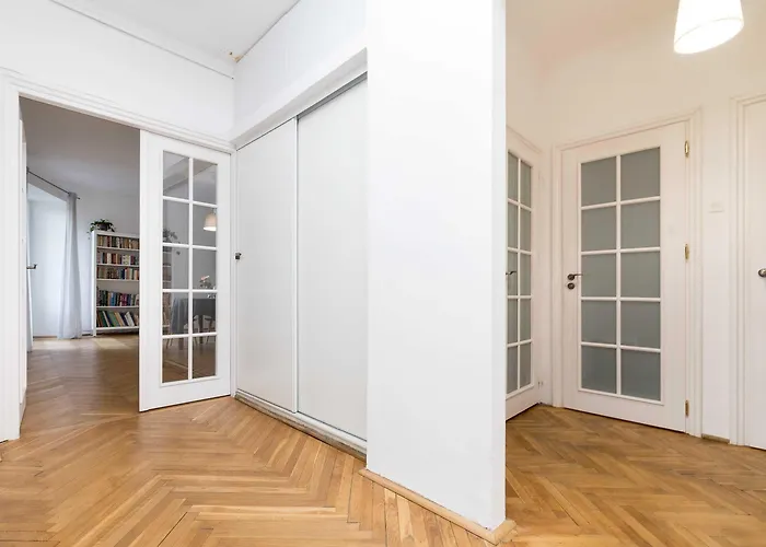 Apartament Royal Route For 10 People By Bookinghost *