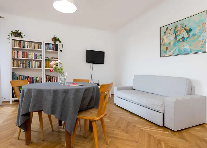 Royal Route For 10 People By Bookinghost Apartament Warszawa