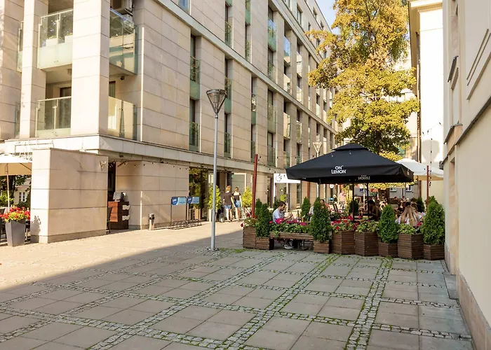 Royal Route For 10 People By Bookinghost *