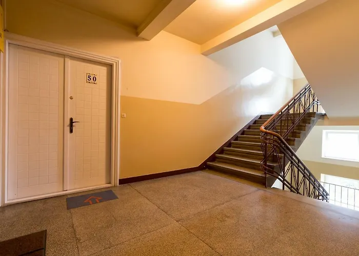 Royal Route For 10 People By Bookinghost